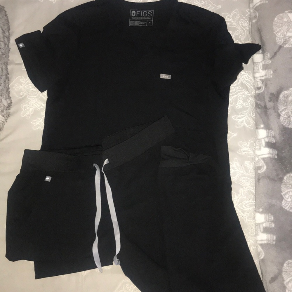 FIGS scrubs